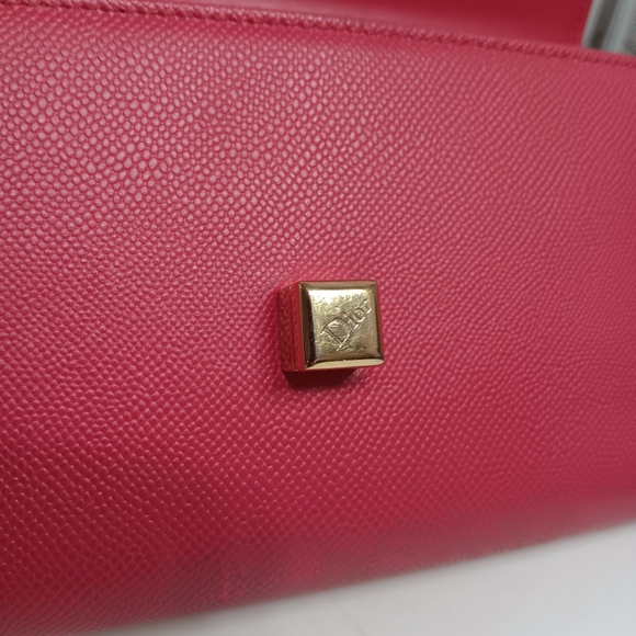 ​💖 VINTAGE DIOR Fuchsia Pink Leather Clutch with Chain - WOC - Picture 12 of 16